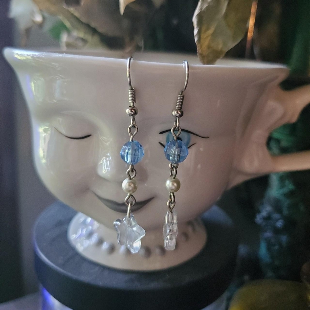 Icy Cyber Pearl Dangly Star Earrings - handmade